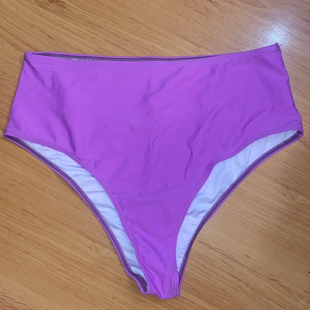 Women’s (XL) Purple/Lavender Bikini Bottom. NWOT.